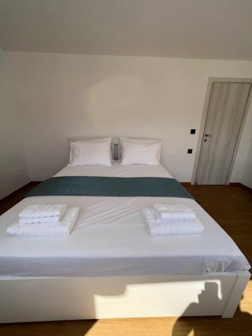Elounda Port Apartment Bagian luar foto